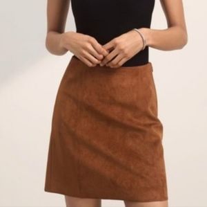 Aritzia Babaton Hopper skirt (Suede)